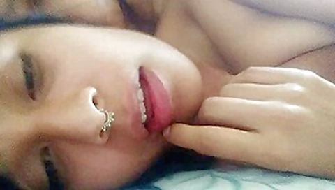 morenita mexicana infiel putita de la cdmx pierde su celular con videos donde se graba cogiendo y gimiendo