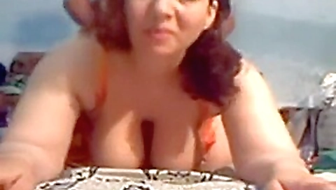 ينيك مراته المربربه و يصورها1