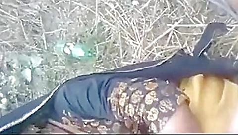 Desi village randi sucking cock blowjob outdoor in khet